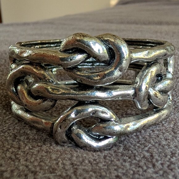 Vintage Knot Bracelet - Picture 2 of 9